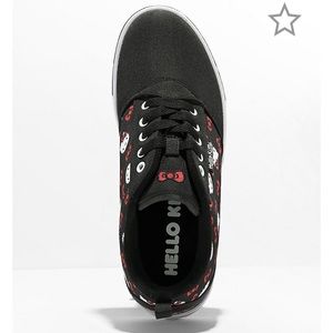 Heelys x Hello Kitty Kids Pro 20 Black, White & Red Shoes LITERALLY NEW IN BOX
